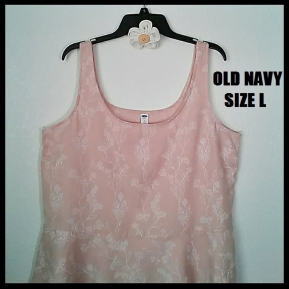 NEW Old Navy Floral Peplum Tank.